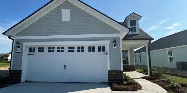 1261 Lady Bird Way