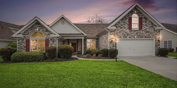 870 Castlebridge Dr.