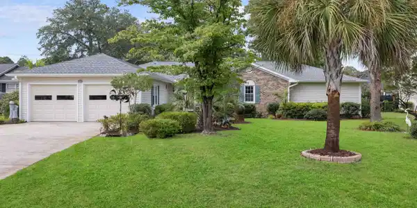 1540 Deer Park Ln.