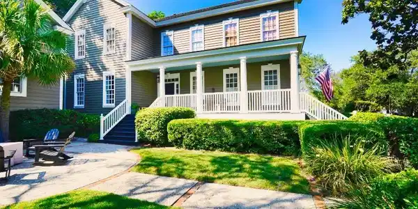 203 Broad St.