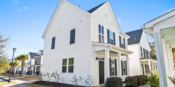3549 Bristol Ln.