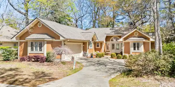 1207 Spinnaker Dr.