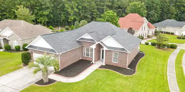 4050 Victoria Ct.