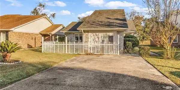 506 Garden Dr.
