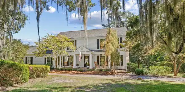 356 Rossdhu Ave.