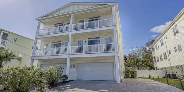 703 37th Ave. S