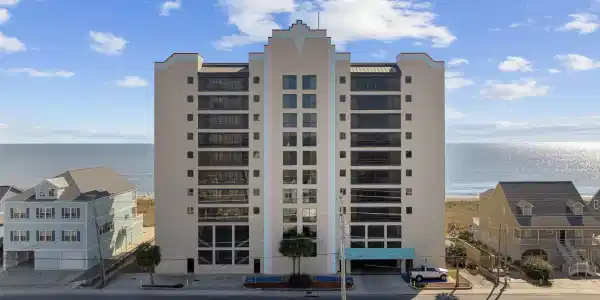 4000 N Ocean Blvd.