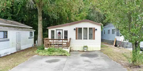 5400 Little River Neck Rd.