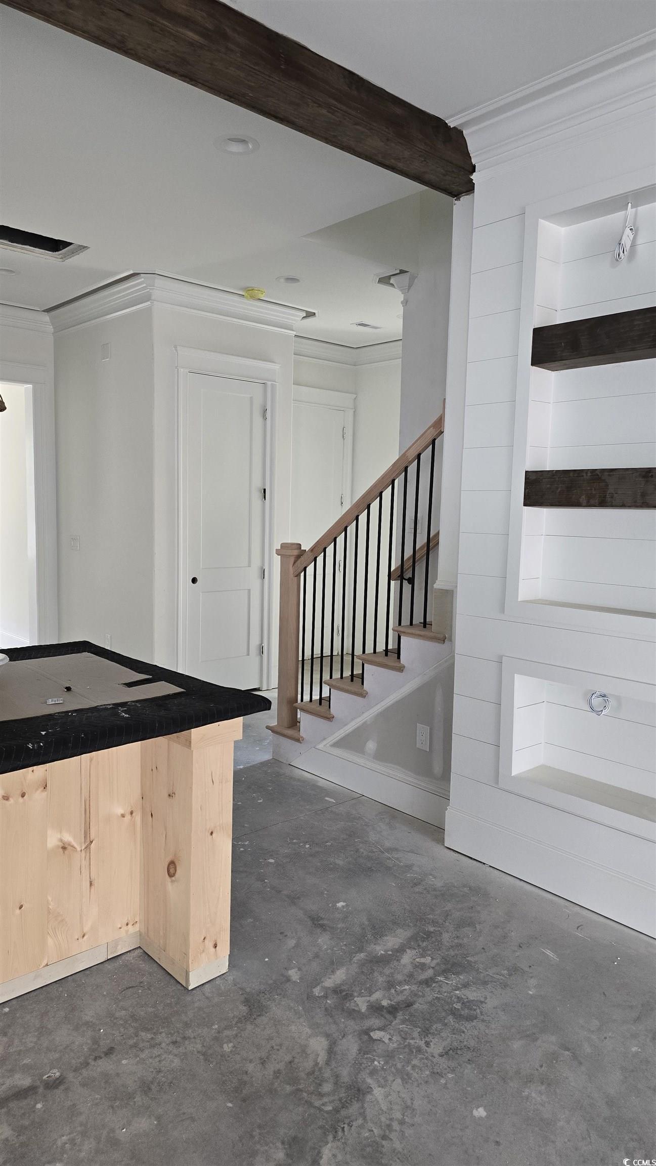 Image 4: Entrance foyer with ornamental molding, stairway, Image 4: Entrance foyer with ornamental molding, stairway,