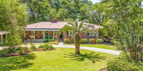 806 Merrill Pl.