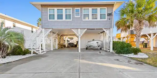 310 46th Ave. N