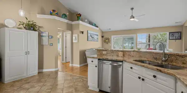 Image 4 Image 4