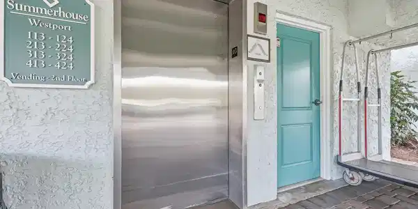 Image 4: Elevator Image 4: Elevator