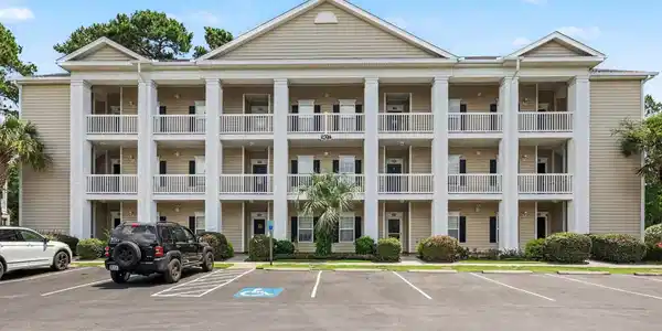 907 Knoll Shores Ct.