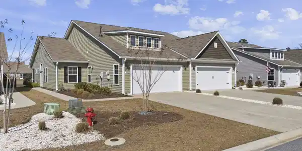 1807 Berkley Village Loop