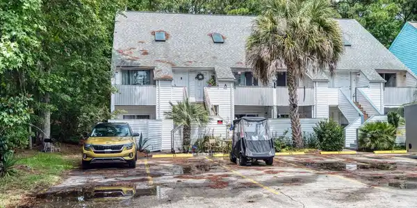 401 Cambridge Circle