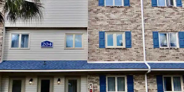 204 Double Eagle Dr.