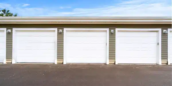 4885 Magnolia Pointe Ln.