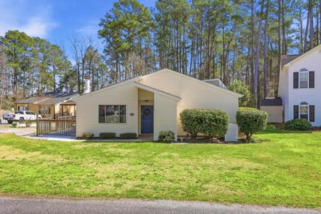 3902 Pinebrook Circle
