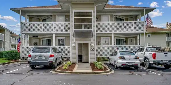 300 Shorehaven Dr.