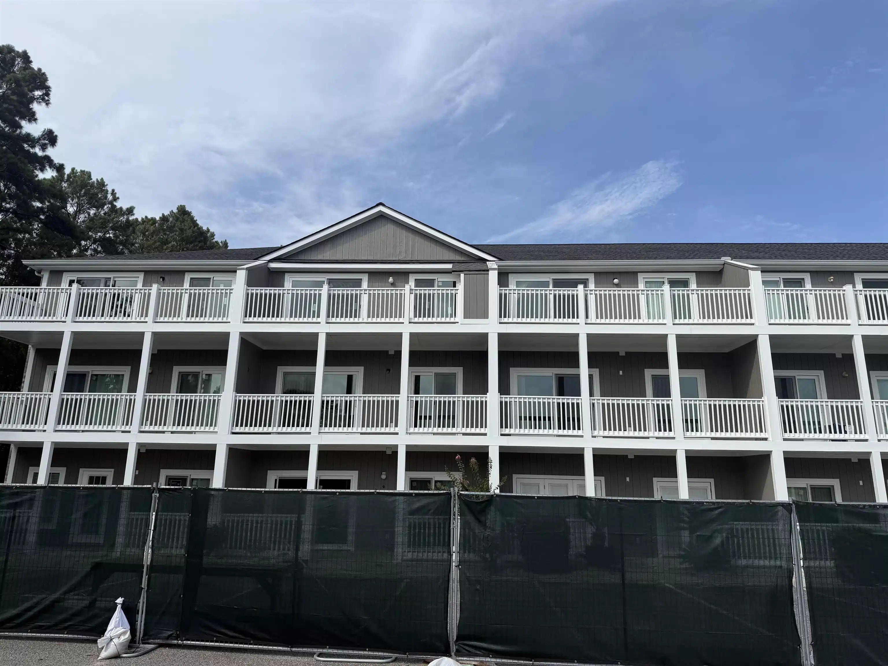 Image 1 Image 1