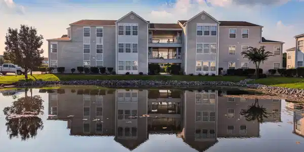 2265 Huntington Dr.
