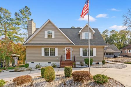 2212 Franklin Circle