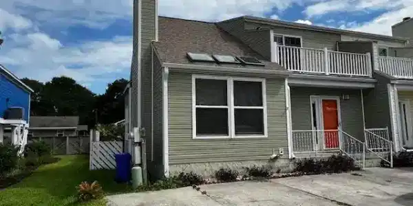 310 Lakeside Dr.