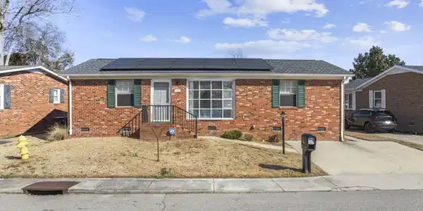 1145 Forest Dr.