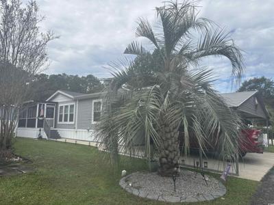 925 Pine Thicket St.