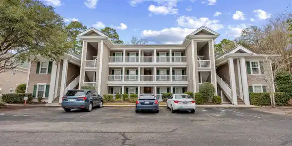 1135 Blue Stem Dr.