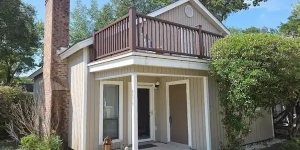 607 A 28th Ave. S