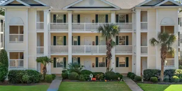 620 River Oaks Dr.