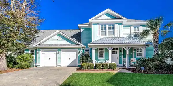404 Banyan Place