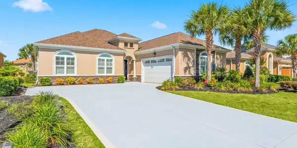 2117 Via Palma Dr.