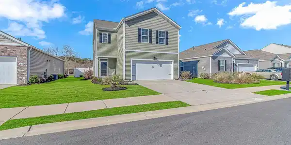 228 Pin Oak Dr.