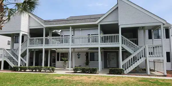 1880 Auburn Ln.