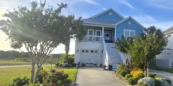 522 Harbour View Dr.