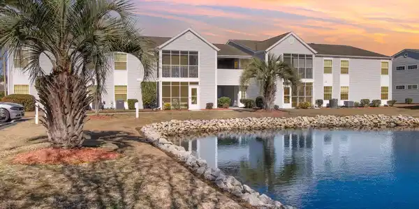 2258 Huntingdon Dr.