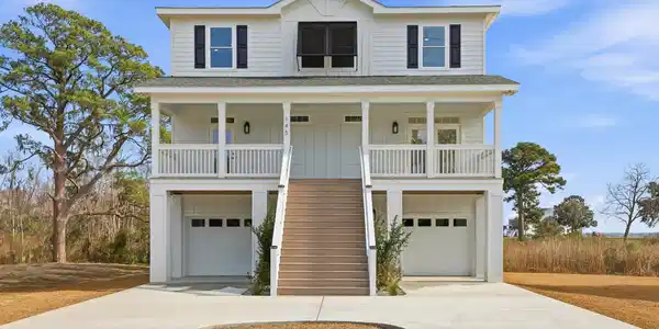 145 Oak Bay Dr.