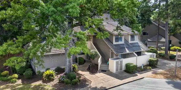 110 Hartland Dr.