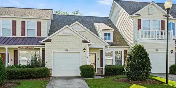6095 Catalina Dr.