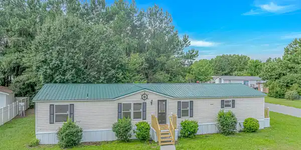 8157 Woodland Dr.