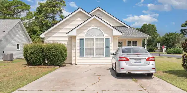 1520 Harbour Village Dr.