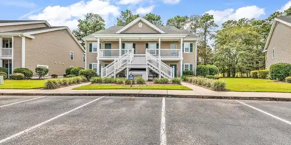 1015 Blue Stem Dr.
