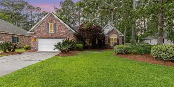1235 Links Rd.