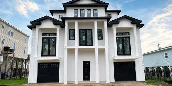 4710 Surf St.