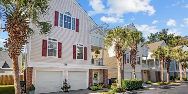 21 Palmas Dr.