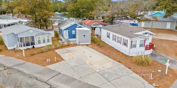 5400 Little River Neck Rd.