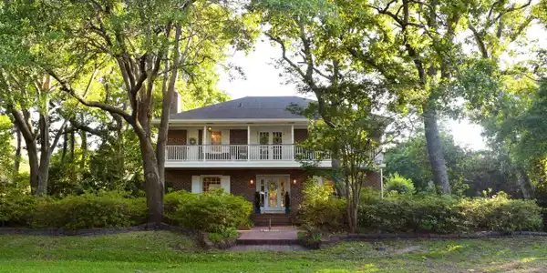 407 Arcadian Dr.